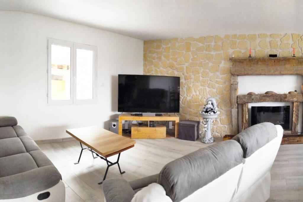 Villa Complete Au Calme Avec Vue Imprenable Beausemblant Exteriör bild